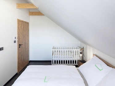 Rodinn� chata - dom�c� kino a v��ivka - Malenovice