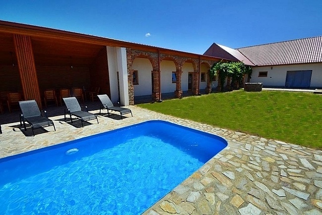 Chalupa s bazénem - Mikulovsko - CHKO Pálava