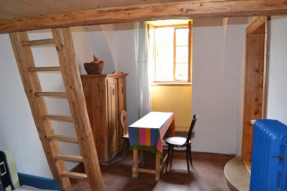 Jiho�esk� chalupa a uzav�en� dv�r - Slavonice