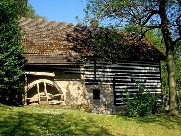 Chata s baz�nem - z�mek Hrub� Sk�la - �esk� r�j