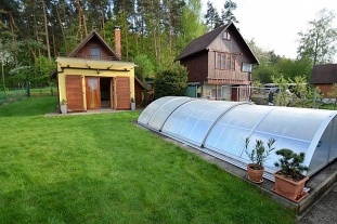 Nov� objekt: Chata s baz�nem - z�mek Hrub� Sk�la - �esk� r�j 7C-104