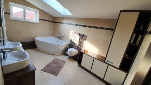 Chalupa a zahrada UNESCO Kutn� Hora - z�mek Ka�ina