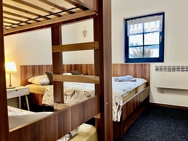 Chalupa s apartmány Bešeňová - Liptovská Mara