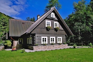 Nov objekt: Chalupa Krkonoe - bazn a sauna - ern hora 5C-017