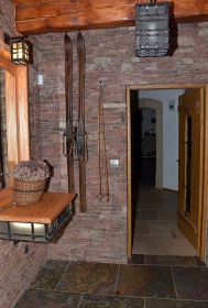 Chalupa Krkonoe - bazn a sauna - ern hora