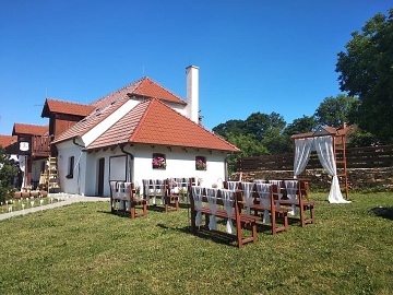 Rodinný penzion - bazén a bio farma - Borotín