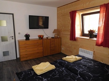Roubenka wellness a vinný sklep - východní Čechy