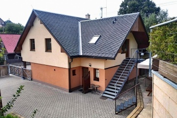 Chalupa s bazénem - Krkonoše a Broumovsko