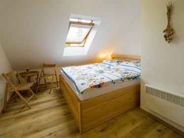 Chalupa s baznem - CHKO Plava - Nov Mlny