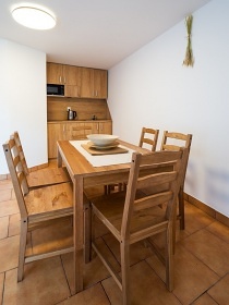 Chalupa s baznem - CHKO Plava - Nov Mlny