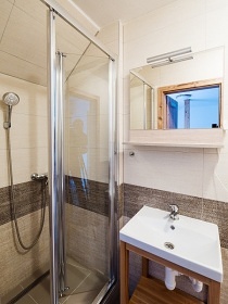 Chalupa s baznem - CHKO Plava - Nov Mlny