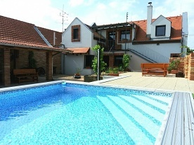 Nov� objekt: Chalupa baz�n a vinn� sklep - Nov� Ml�ny - P�lava 1M-169