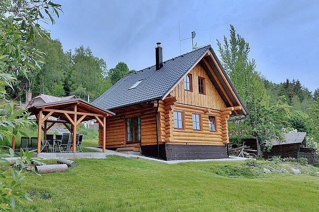 Srub se saunou - p�ehrada Les�k - Kru�n� hory