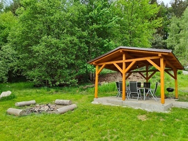 Srub se saunou - p�ehrada Les�k - Kru�n� hory