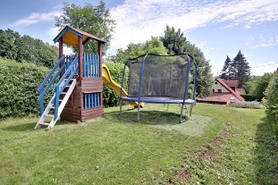 Rouben� chalupa s baz�nem - �esk� r�j