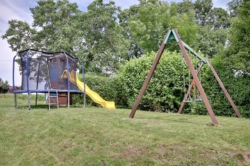 Rouben� chalupa s baz�nem - �esk� r�j