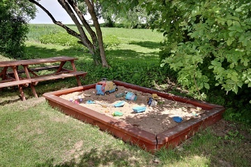 Rouben� chalupa s baz�nem - �esk� r�j