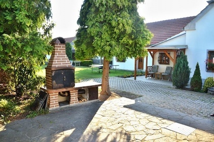 Chalupa střední Čechy - ZOO Chleby - Nymburk