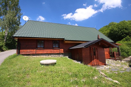 Chalupa s baznem v Jesenkch - Kamenec