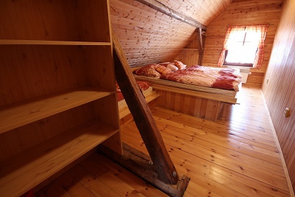 Chalupa s baznem v Jesenkch - Kamenec