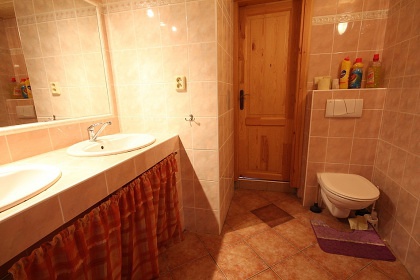 Chalupa s baznem v Jesenkch - Kamenec