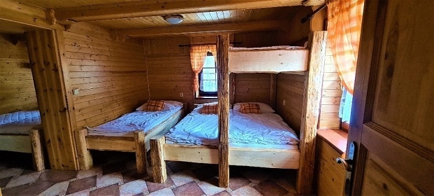 Chalupa s baznem v Jesenkch - Kamenec