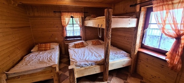 Chalupa s baznem v Jesenkch - Kamenec