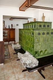 Chalupa s baz�nem - z�mek Kol�tejn - �er�k