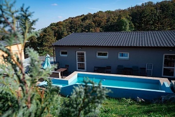 Chata s bazénem - Bílé Karpaty - Klobouky u Brna