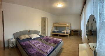 Chata a bazén - jižní Morava - Hustopeče - Pálava