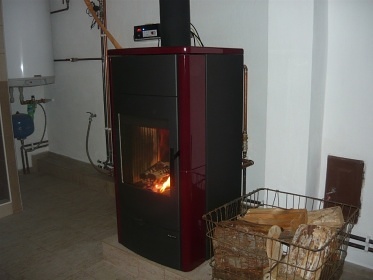 Chalupa s baz�nem - �ehrovsk� les - hrad Kost