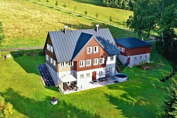 Krkonosk chalupa - bazn a sauna - Mechovice