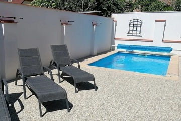 Chalupa a baz�n - P�lavsk� vrchy - Nov� Ml�ny