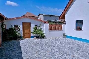 Chalupa a baz�n - P�lavsk� vrchy - Nov� Ml�ny