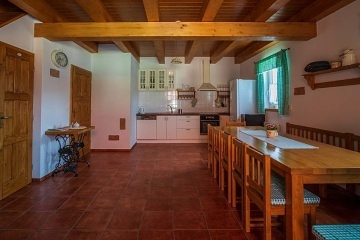 Chalupa a baz�n - P�lavsk� vrchy - Nov� Ml�ny