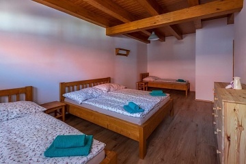 Chalupa a baz�n - P�lavsk� vrchy - Nov� Ml�ny