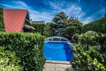 Chata s baznem u eky Lunice - Tborsko