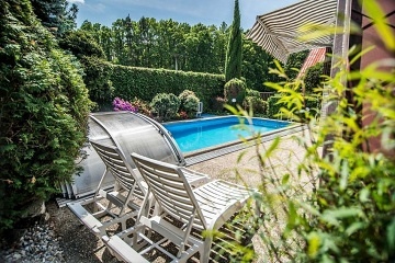 Chata s baznem u eky Lunice - Tborsko