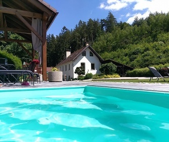 Chalupa s baznem - Horn Bza - Temon