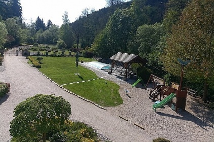 Chalupa s baznem - Horn Bza - Temon