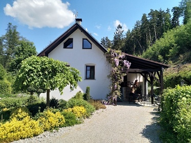 Chalupa s baznem - Horn Bza - Temon