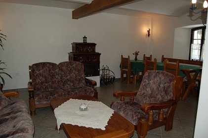 Chalupa s baznem - Horn Bza - Temon