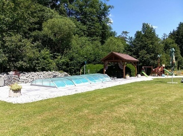 Chalupa s baznem - Horn Bza - Temon