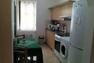 Chalupa s baznem - Horn Bza - Temon