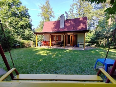 Chata u p�ehrady Vranov - hrad Corn�tejn a B�tov