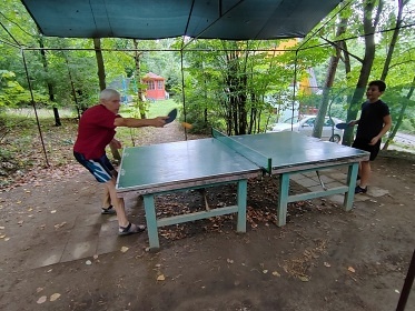 Chata u p�ehrady Vranov - hrad Corn�tejn a B�tov