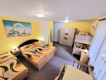 Chalupa �esk� r�j - wellness a baz�n - Novopacko