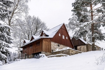 Chalupa Jizerky - kachlov kamna - Jindichov