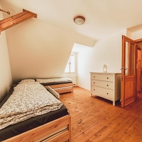 Chalupa Jizerky - kachlov kamna - Jindichov