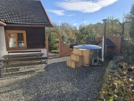 Selská chalupa - bazén a koupací sud - Těrlicko